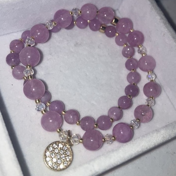 Angelic - Picture 3 of 7